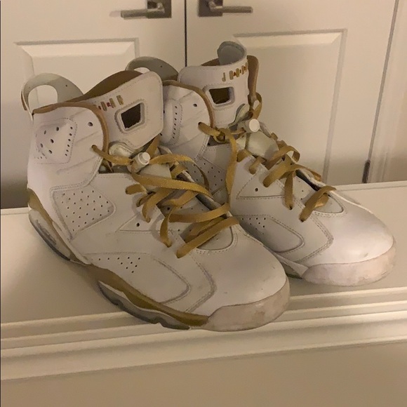 Jordan 6 Retro Golden Moments - Picture 6 of 7